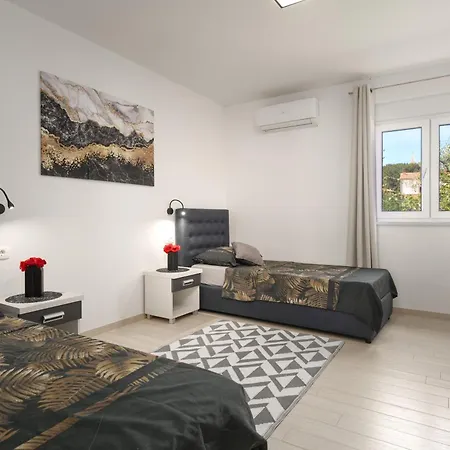 빌라 Jasminka Kaštelir