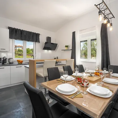 빌라 Jasminka Kaštelir