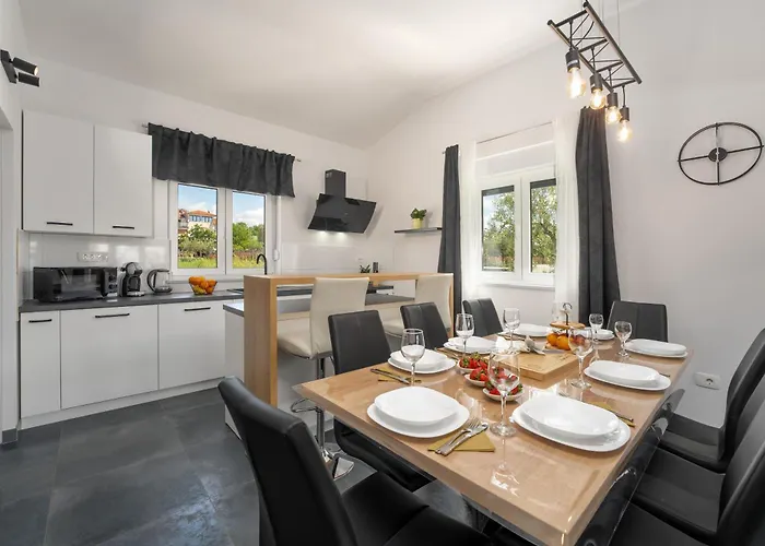 Villa Jasminka Kaštelir