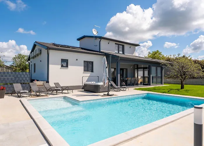 Villa Jasminka Kaštelir